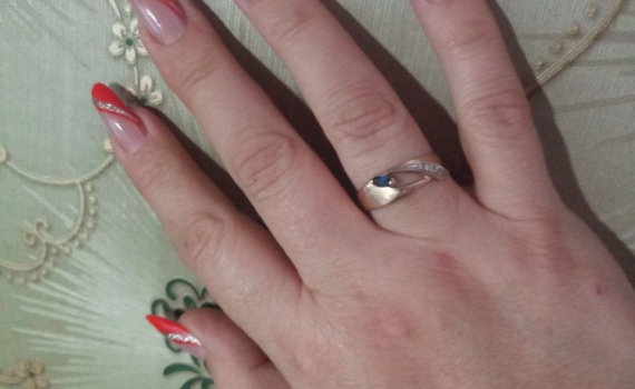 Волшебство осеннего маникюра: золотые, карамельные и зеленые оттенки — 10 очарований ваших рук